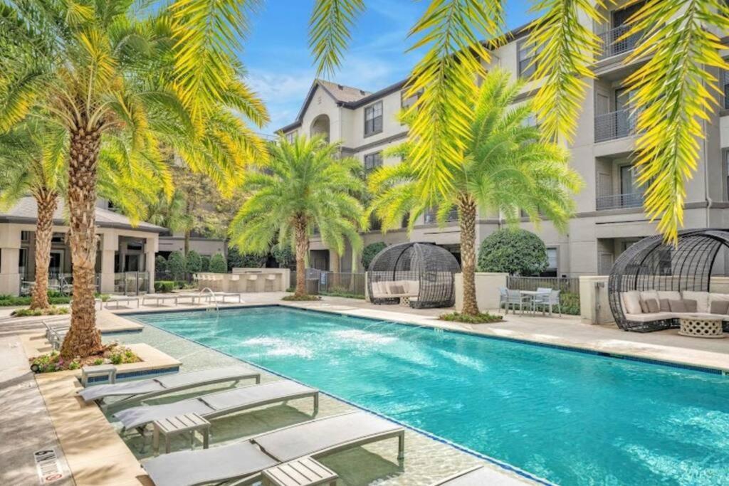 Your Warm Spacious Unit With Pool - Medical Center Houston Ngoại thất bức ảnh